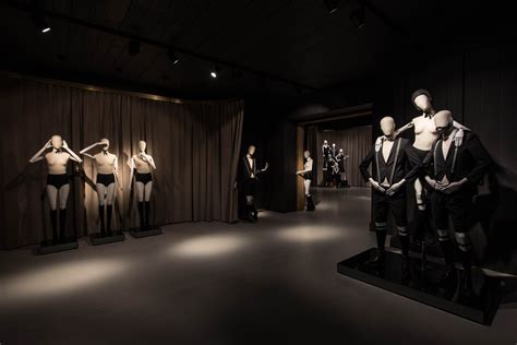 hans boodt mannequins louis vuitton|boodt mannequin company.